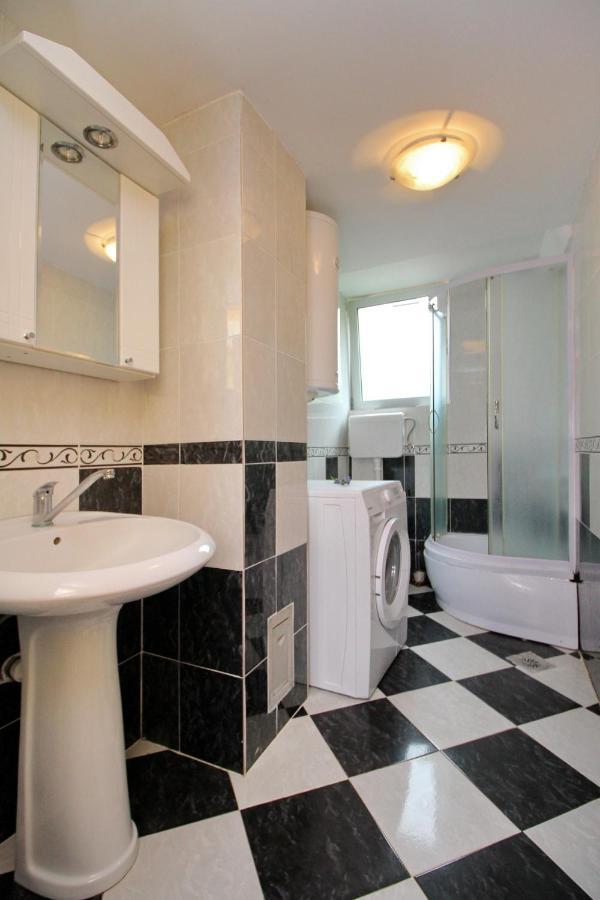 Tara Lake Apartments Jevtici Dış mekan fotoğraf